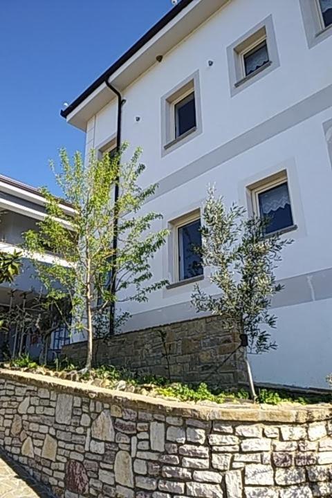 Turisalba Hotel Ishem Exterior foto